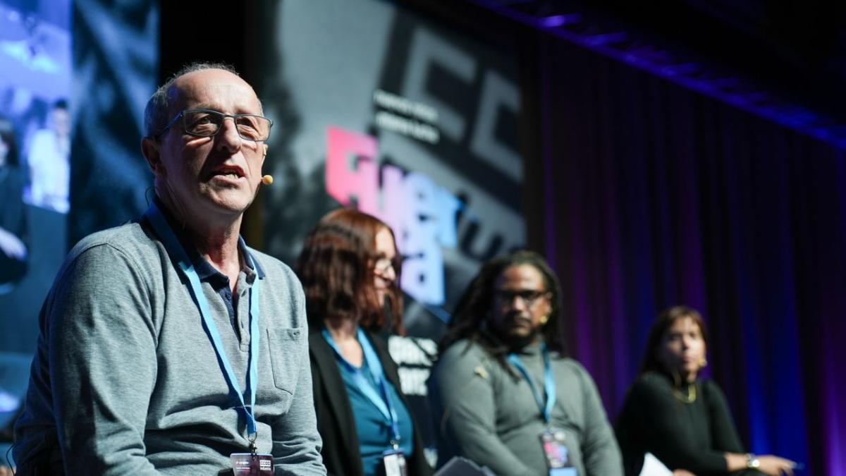 Mesa internacional, estatutos y ponencia federales y enmiendas