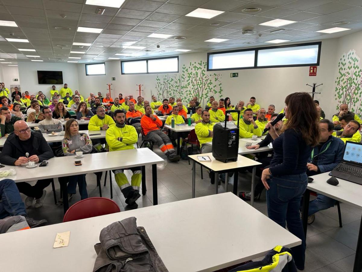 Asamblea informativa en Schneider Grin